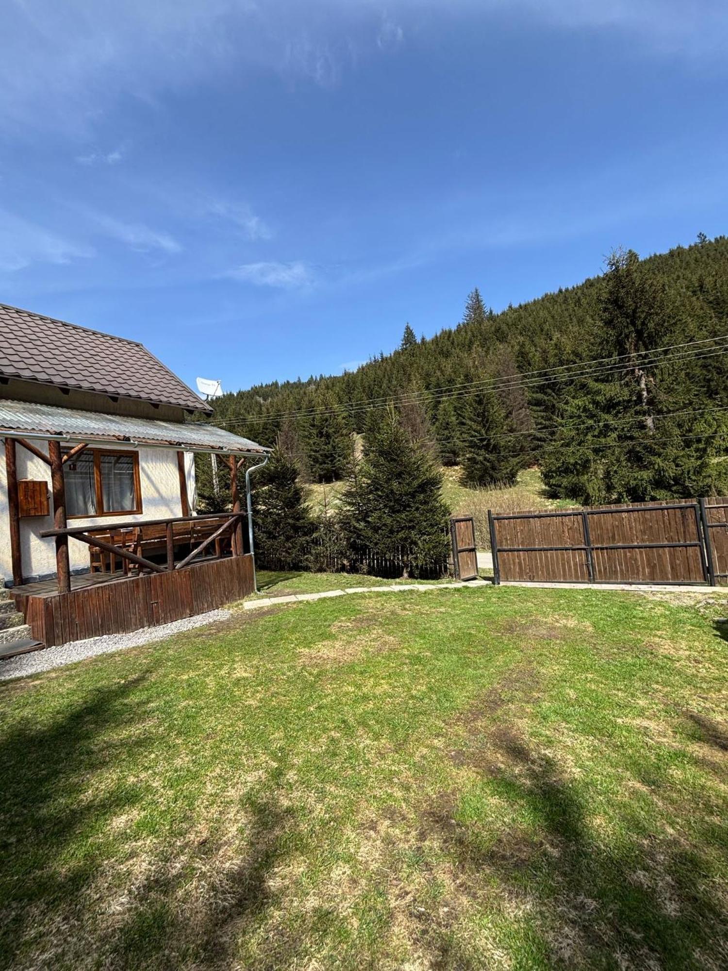 Csillag Kulcsoshaz Villa Gheorgheni  Exterior photo